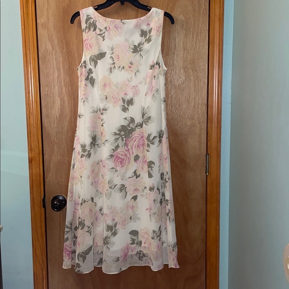 J.B.S. Ltd. Floral Sleeveless Dress with Shawl - Picture 4 of 6